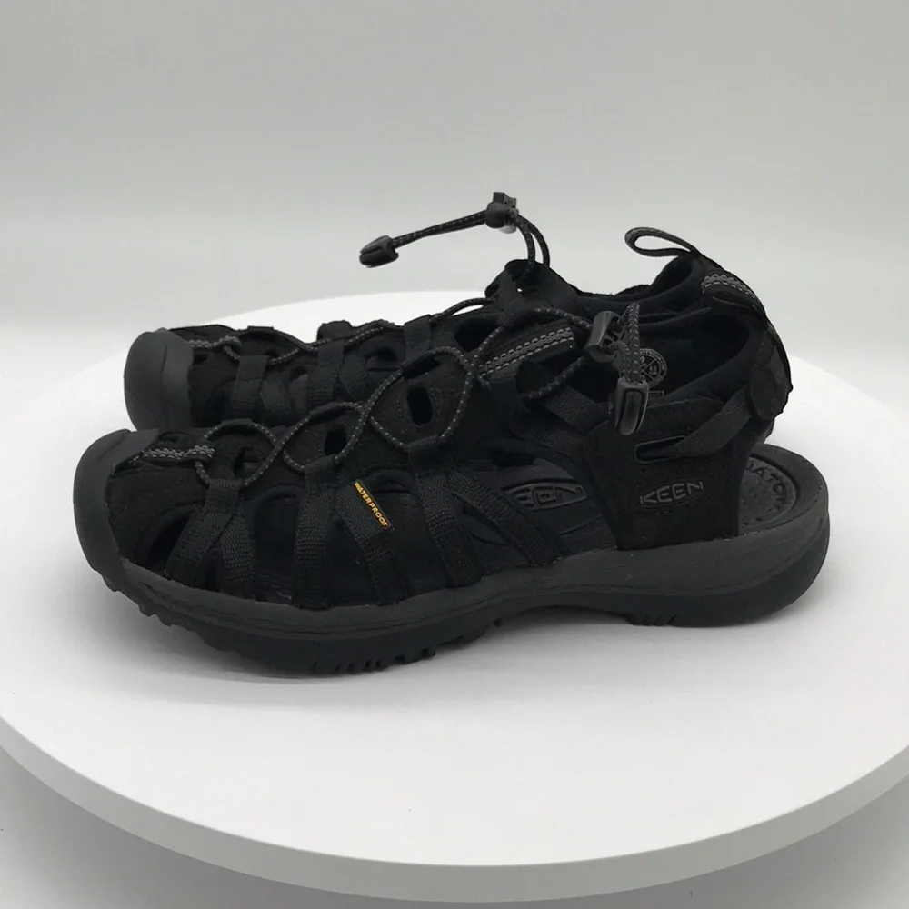 Keen mens Black Outdoor Sandals size 9 US